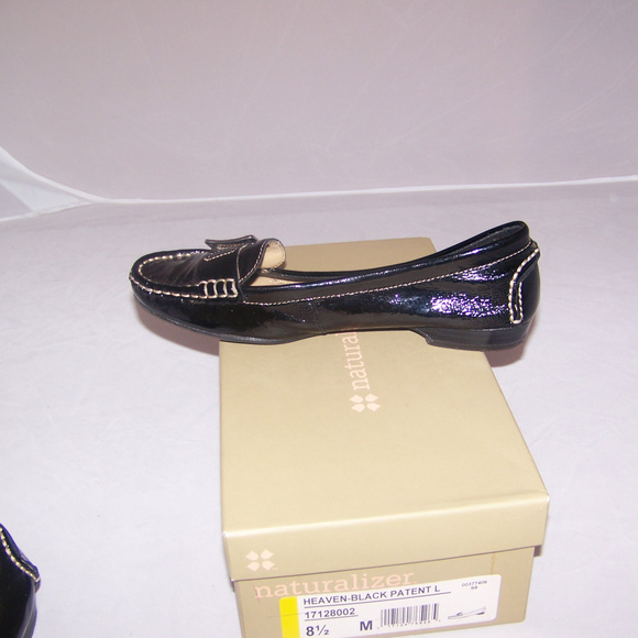 Naturalizer Heaven Black Loafers Size 8.5 - Picture 7 of 7